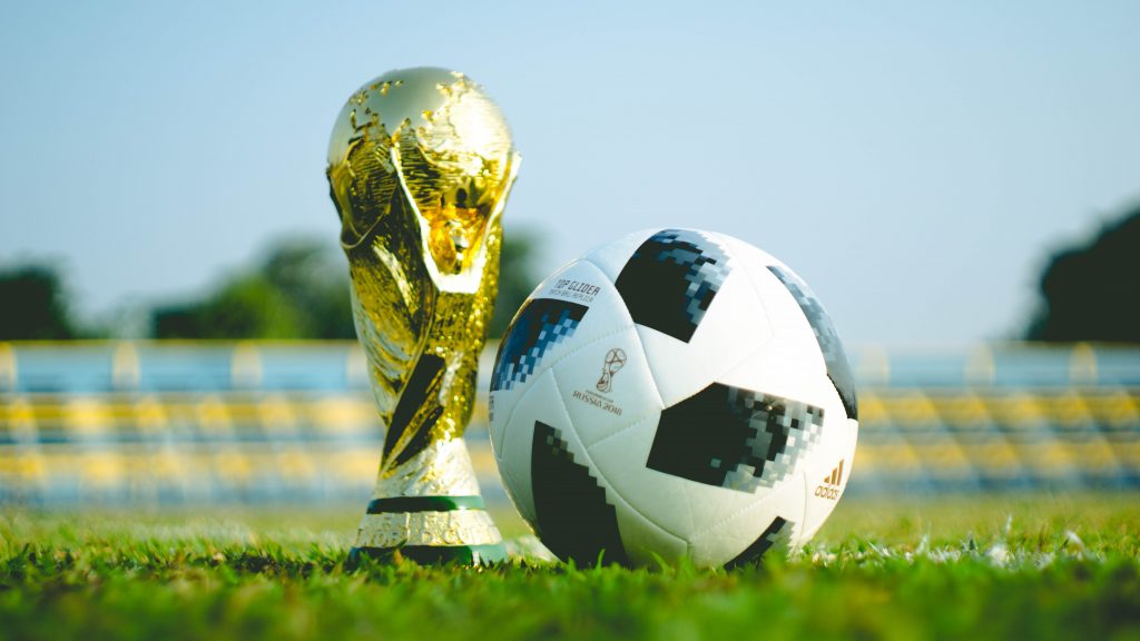 Coupe-du-monde-et-ballon